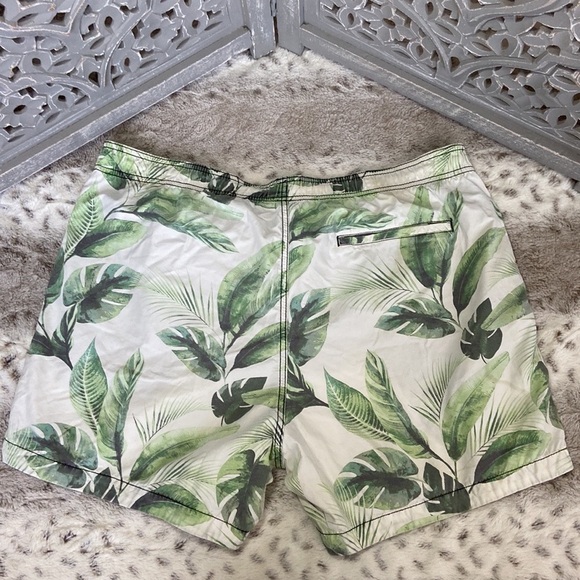 Men’s H&M swim trunks large tropical palm trees leaves beach pool party summer - Picture 7 of 10